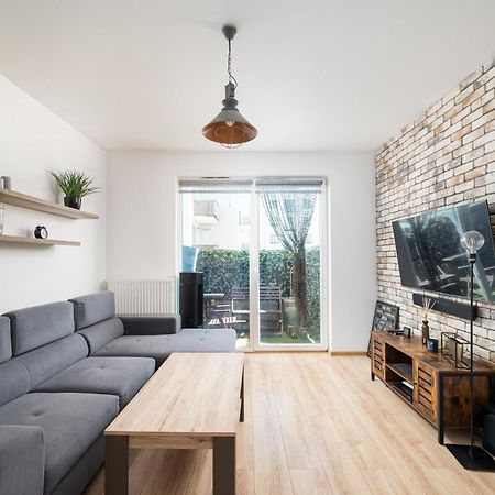 Wola Jana Kazimierza Chic Apartment Warschau Exterior foto
